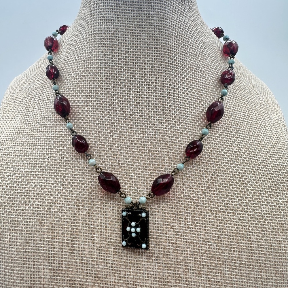 Vintage 80s Silver Tone Triple Strand Diamond Station Necklace Classic
